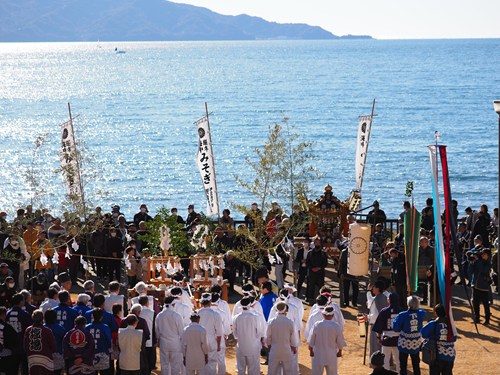 第25回 厳冬海中みそぎ祭り|2026年新春の荒波に挑む「神男(かみを)」 沼津